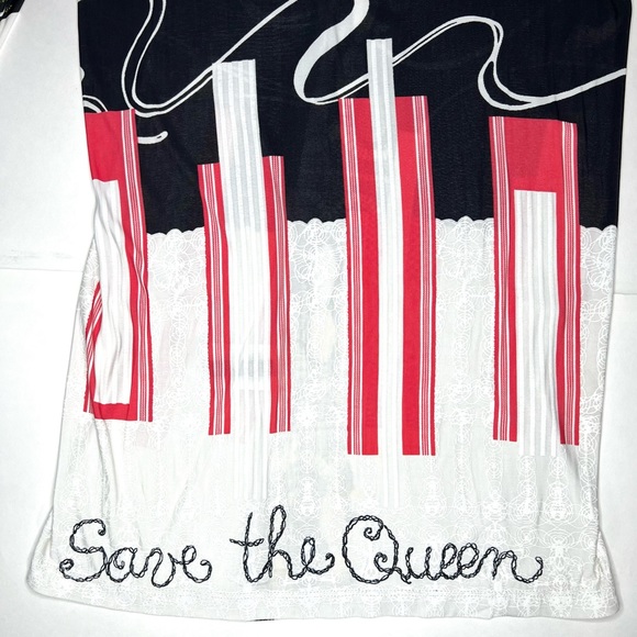 Save the Queen Ladies top. Medium Elbow length sleeves. Metal medallion accent. - Picture 3 of 13